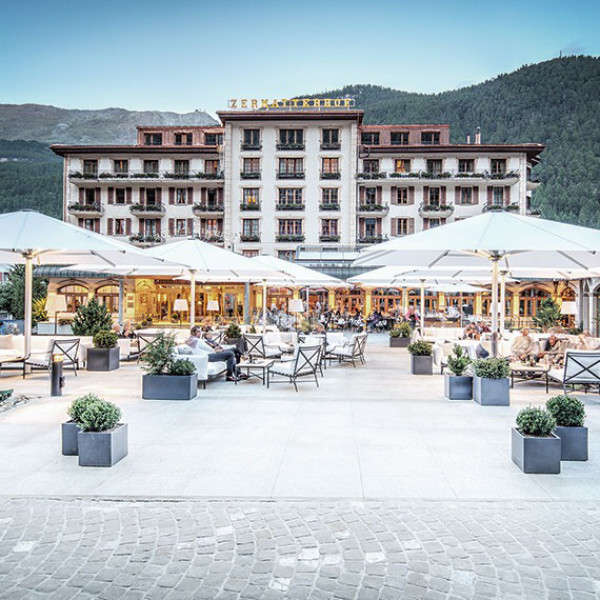 Epicurean happy hour: rendez-­vous with the Matterhorn at the Zermatterhof