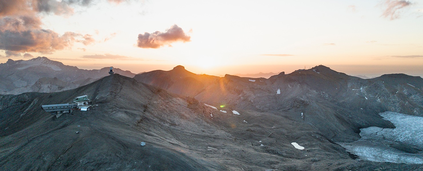 La Plaine Morte with ropes and crampons
