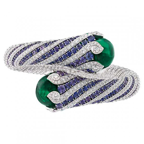 Van Cleef & Arpels  Emeraude en Majesté Collection,  The Emerald Twist bracelet