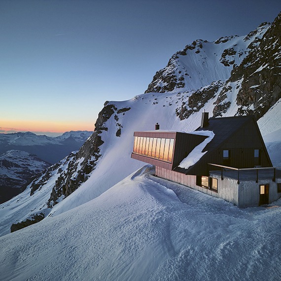 Cabane Tortin, enhanced at 3,000 m