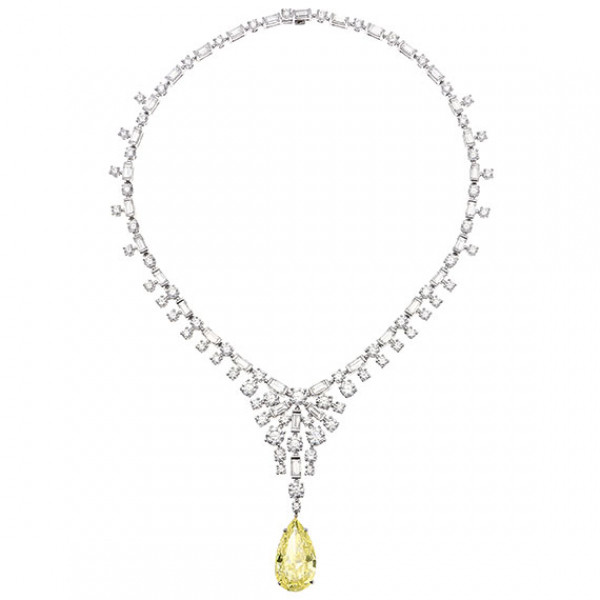 Yellow diamond and diamond necklace