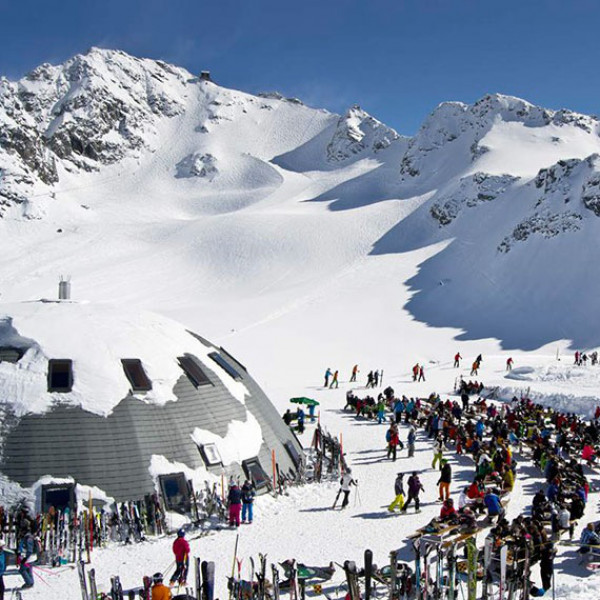 Les Gentianes: the indispensable Stop