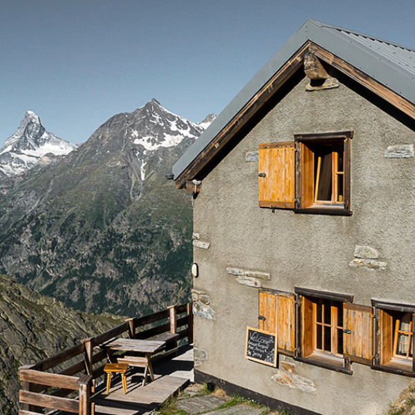 THE KIN MOUNTAIN HUT HAS ITS MOMENT IN THE SUN
